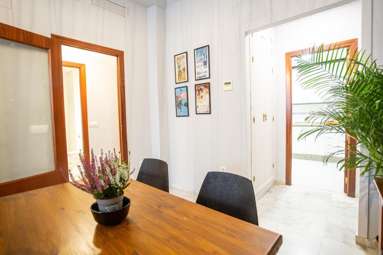 Wish Suite Torres De Sevilla Экстерьер фото